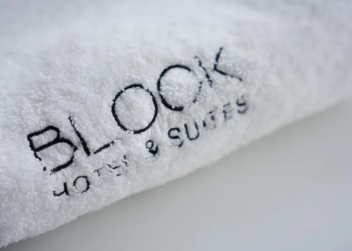 Hotel Block Suites