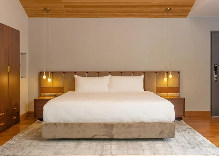 Tifakara Boutique Hotel & Birding Oasis