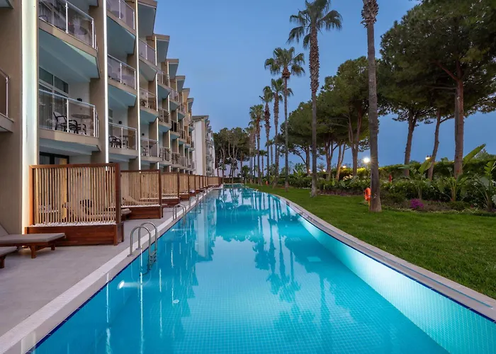 Dobedan World Palace Hotel "Ex Brand Alva Donna World Palace " Kemer