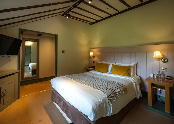 Tewinbury Farm Hotel