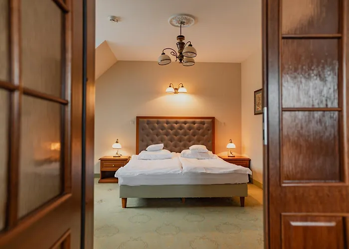 Hotel Palac Poledno