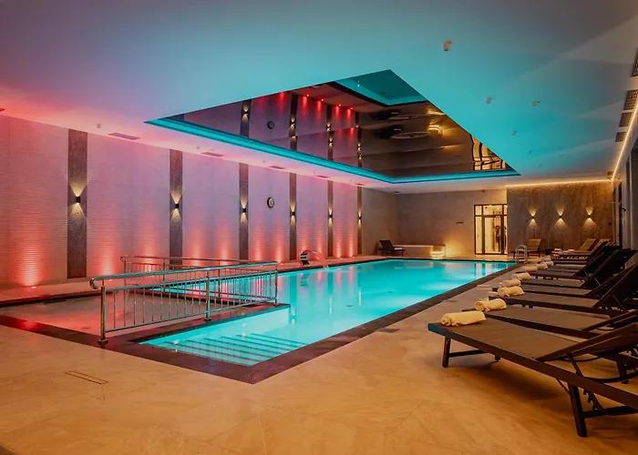 Hotel Palac Poledno