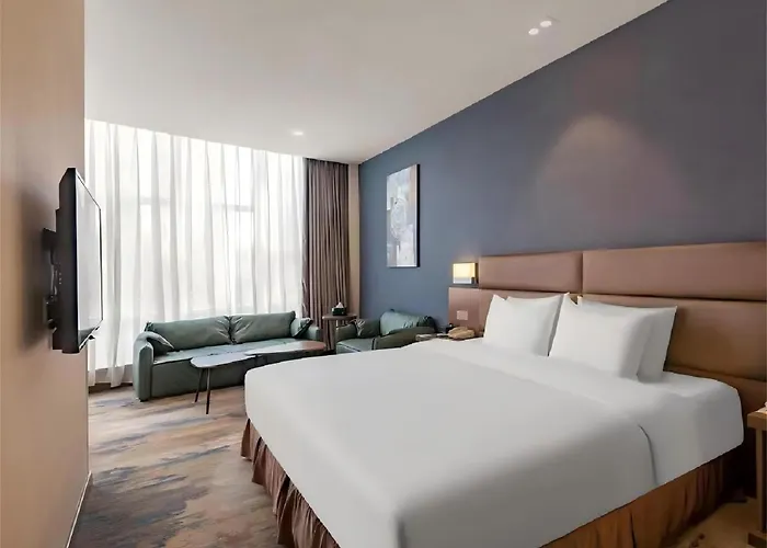 Holiday Inn Express Shenyang North Station By Ihg