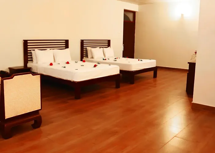 Hikkaduwa Beach Hotel - Special Summer Rates 1 May - 31 Oct 2026!