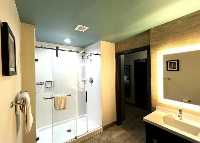 Marina Bay Hotel & Suites, An Ascend Collection Hotel