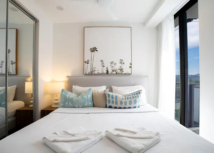 X Kirra Apartments