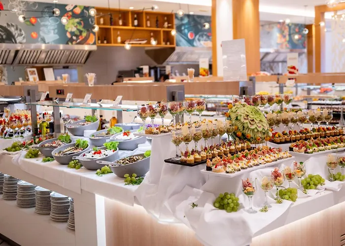 Astoria All Inclusive- Private Beach & Beach Club