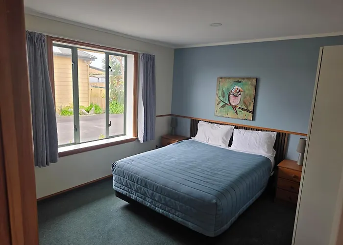 Palmcourt Motel