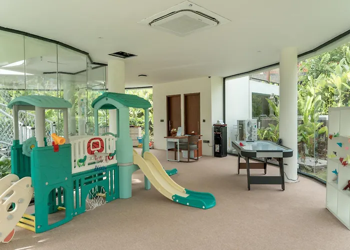 Sumitra Luxury Villas & By Pramana
