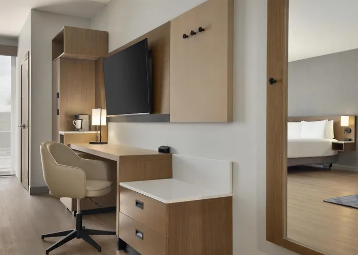 Hyatt Place Windsor