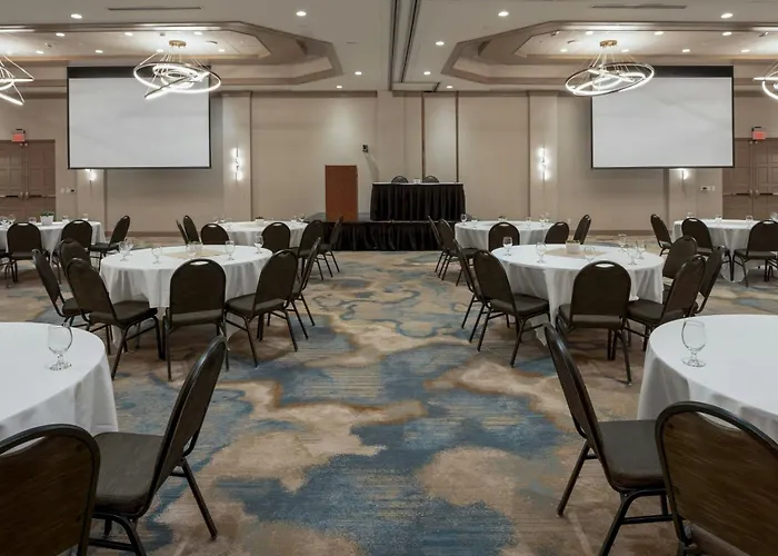 Marriott Waterfront & Convention Center