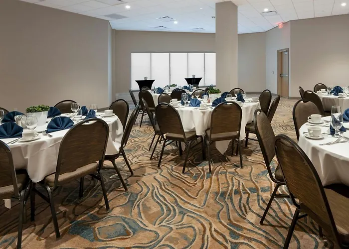 Marriott Waterfront & Convention Center