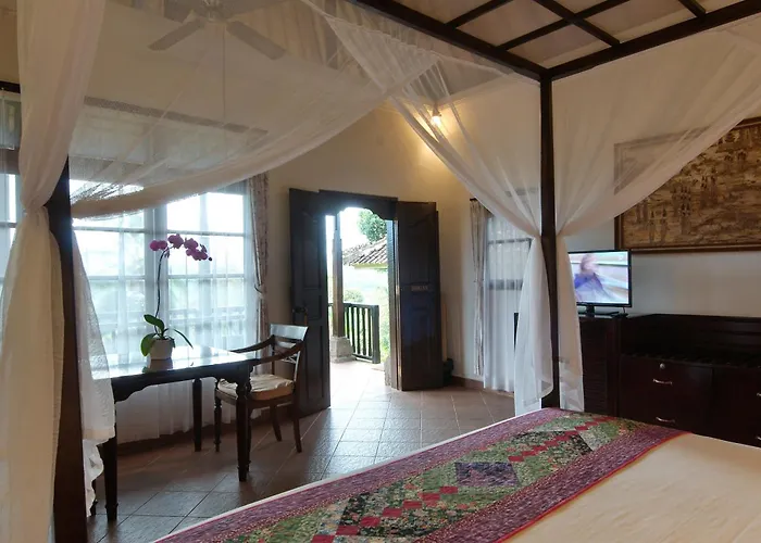 Cempaka Belimbing Villa