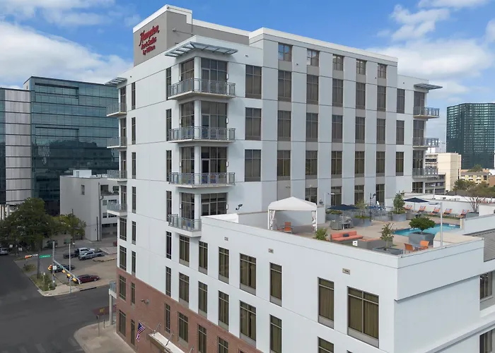 Hampton Inn And Suites Austin University Capitol