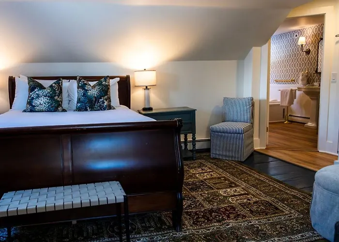 Inn At Pleasant Lake New London