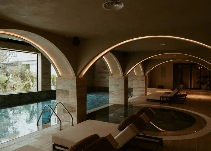 Flower Hotels & Resorts
