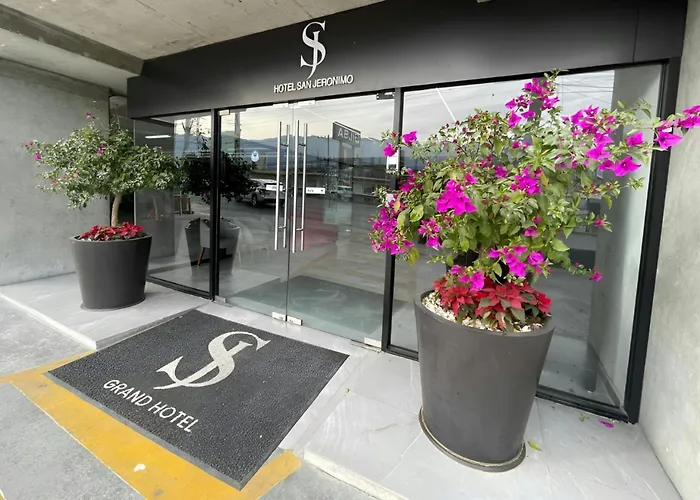 Sj Grand Hotel Monterrey