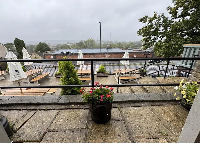 The Clothiers Arms