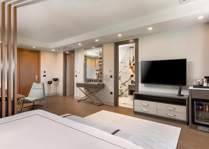 Unique Life Style Hotel Kuşadası