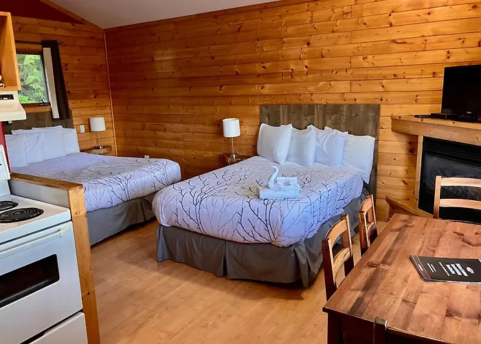 Bear Cove Cottages