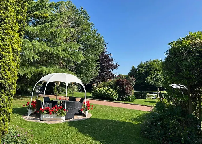 La Berteliere, The Originals Relais Hotel Saint-Martin-du-Vivier