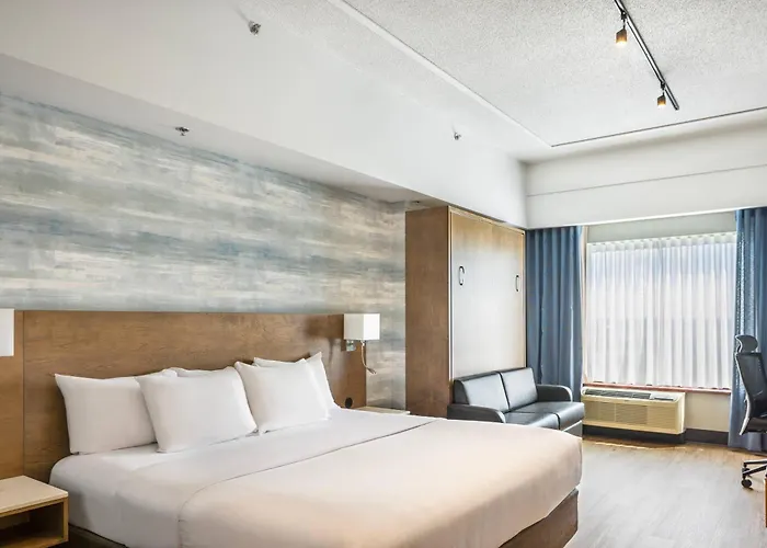 Quality Inn & Suites Levis
