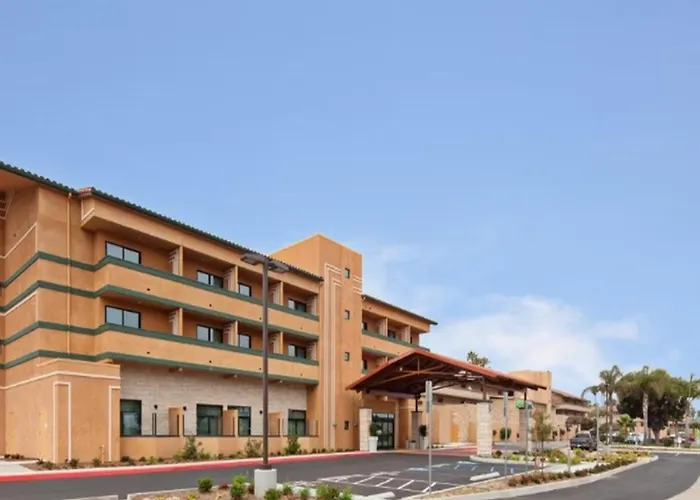 Holiday Inn Express Hotel & Suites Ventura Harbor By Ihg