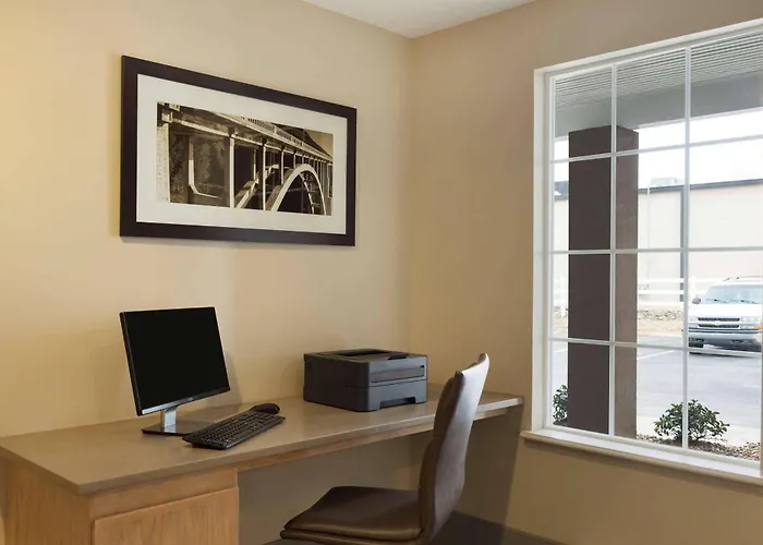 Country Inn & Suites By Radisson, Jackson, Tn