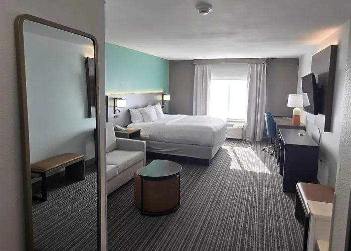 Comfort Inn & Suites Marion I-57