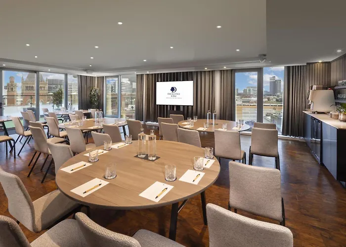 Doubletree By Hilton Manchester Piccadilly