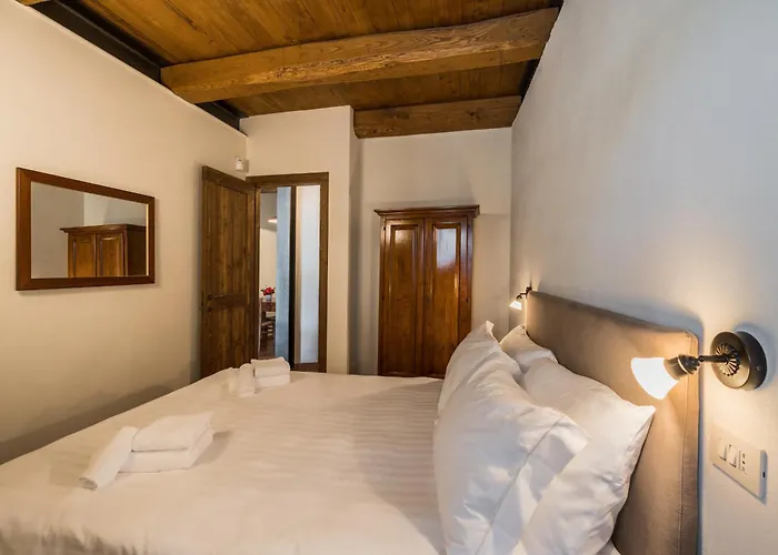 Borgotufi Albergo Diffuso Castel del Giudice