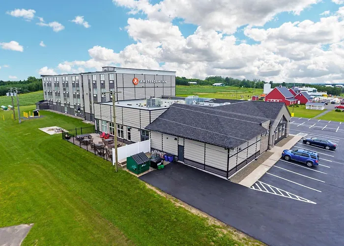 Amsterdam Inn & Suites, An Ascend Collection Hotel Florenceville-Bristol