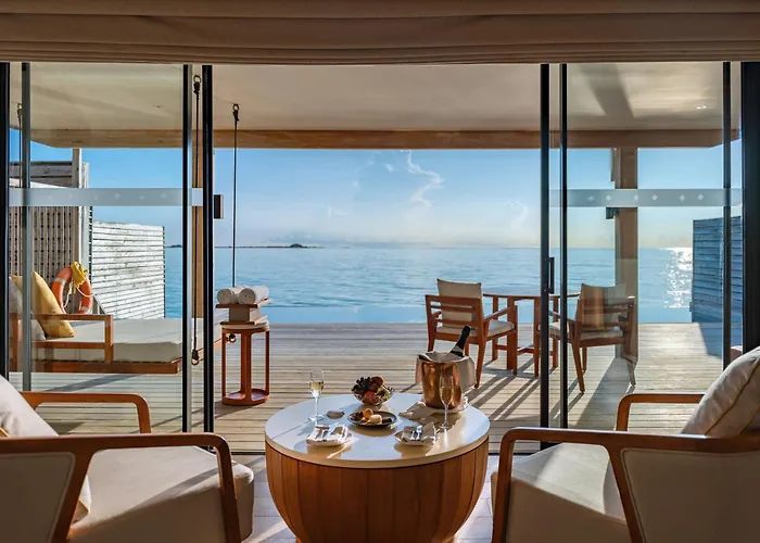 Hotel Kuda Villingili Maldives, Free Return Transfers 03 Nights & Above à Thulusdhoo