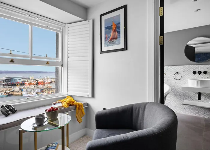 Vigilance Suite - Free Wi-Fi - Sea View Brixham