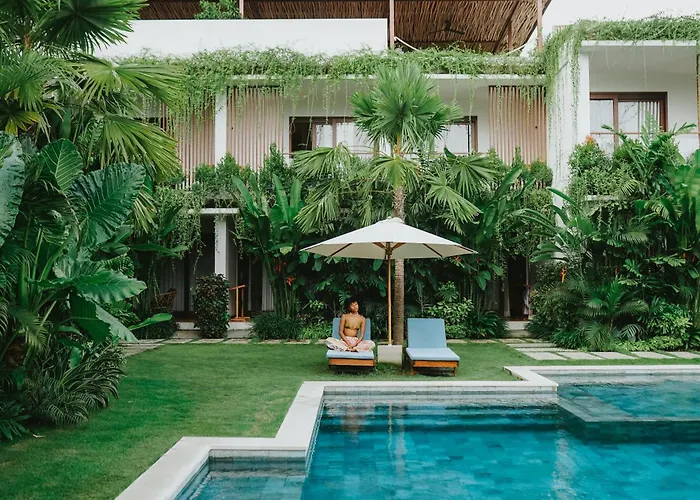 Porter Hotel - Surf & Yoga Retreat