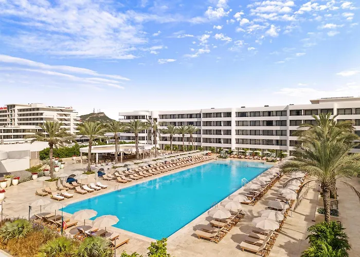 Rif At Mangrove Beach Corendon Curacao All-Inclusive, Curio By Hilton