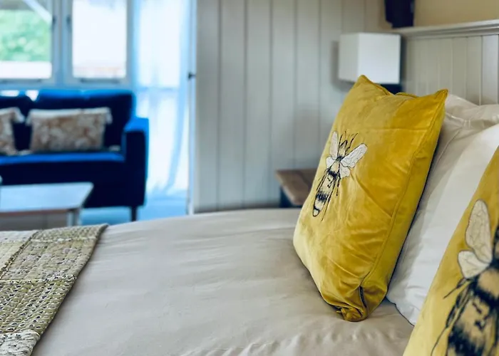 Dingle Marsh Barns Hotel Dunwich