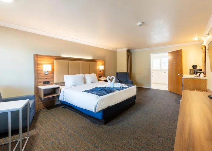 Cayucos Beach Inn