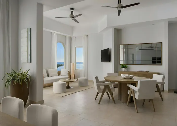 Blue Haven Resort Grace Bay