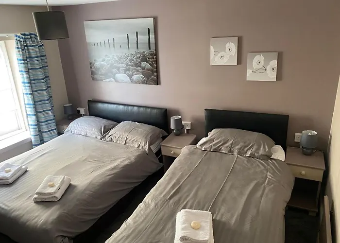 Hampton Hotel & Restaurant