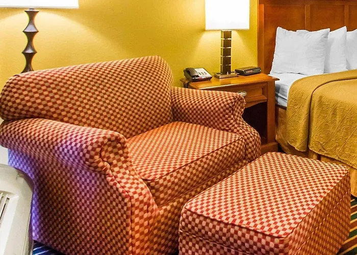Quality Inn Dyersburg I-155