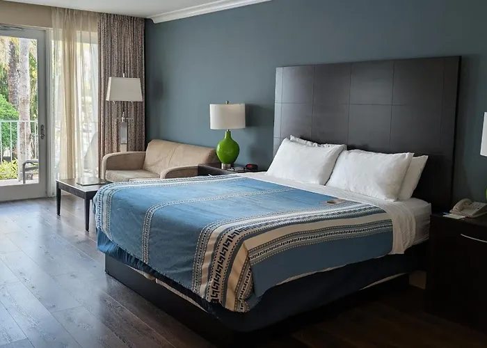 Safety Harbor Resort & Spa Trademark Collection By Wyndham