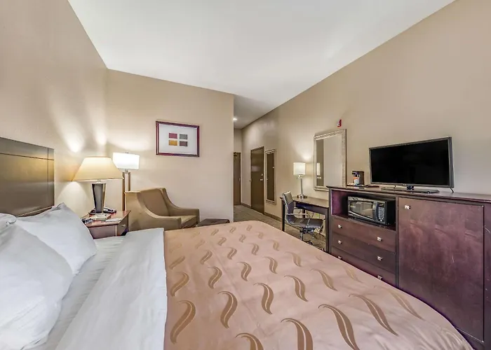 Quality West - Dallas