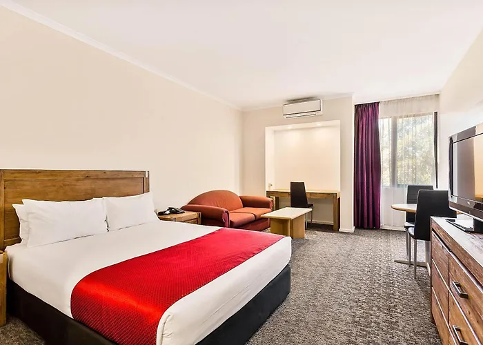 Quality Hotel Manor Mitcham
