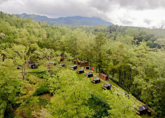 Bobocabin Coban Rondo, Malang