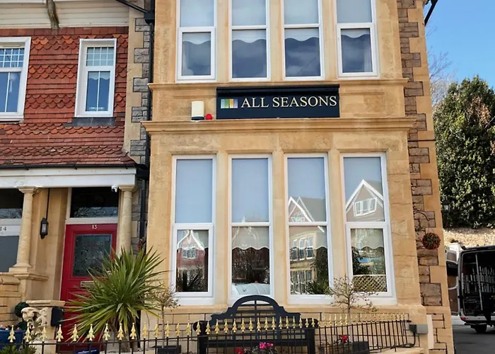 All Seasons Bed & Breakfast - Adults Only
