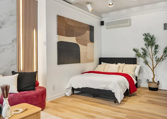 Parlour Hotel