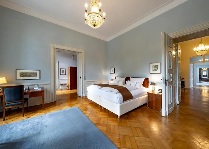 Schlosshotel Burg Schlitz Hohen Demzin