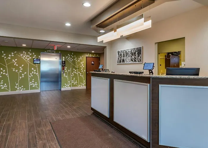 Sleep Inn & Suites Kalamazoo Southwest
