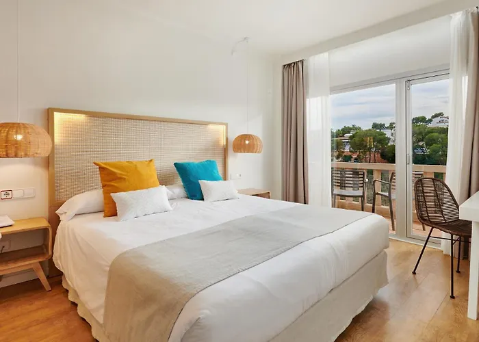 Hotel Apartamentos Cala Santanyi
